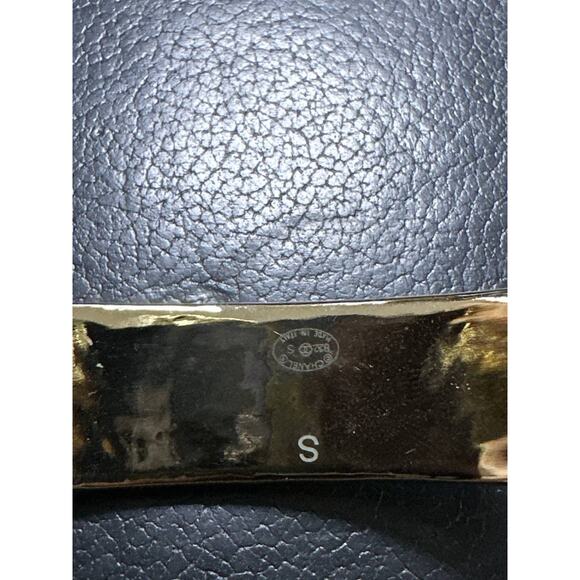Chanel 22S Logo Enamel Gold Tone Cuff Bracelet S - Picture 5 of 8